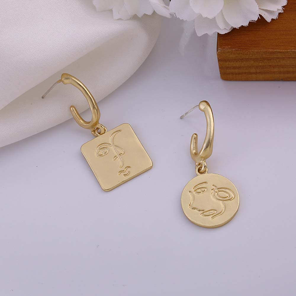 Khuyên Tai Kim Loại Không Đối Xứng Nhiều Màu Sắc Thời Trang Cổ Điển Cho Nữ