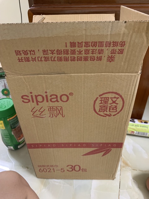 THÙNG GIẤY ĂN GẤU TRÚC SIPIAO GÓI 300 tờ 30 cuộn