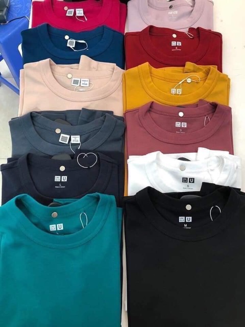Áo phông U Uniqlo