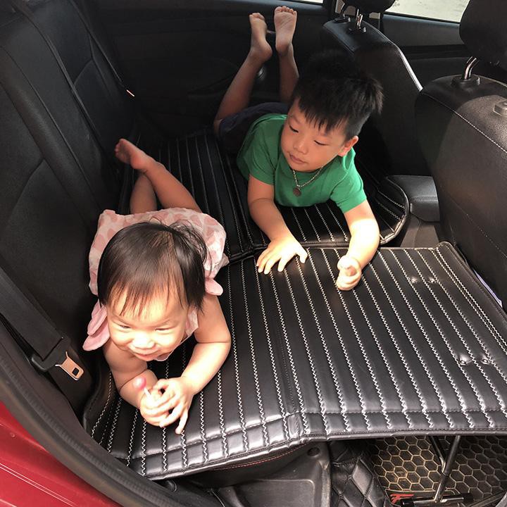 Đệm nằm sau xe ô tô gấp gọn tiện dụng, đệm ô tô ghế sau không bơm hơi êm ái kiểu dáng nệm xe hơi loại cao cấp