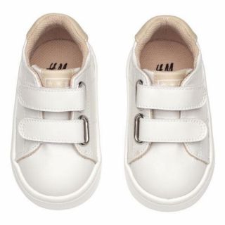 Giày thể thao HM màu trắng cho bé sz 18/19