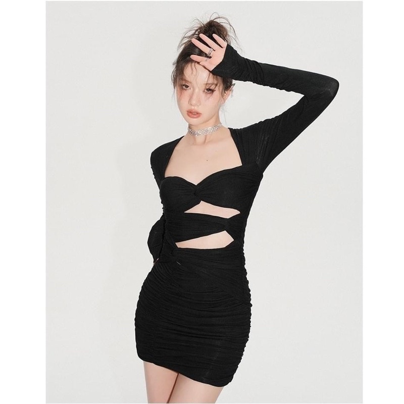 ĐẦM SOẮN TAY DÀI SECXY TÔN VÒNG 1 KHOÉC EO