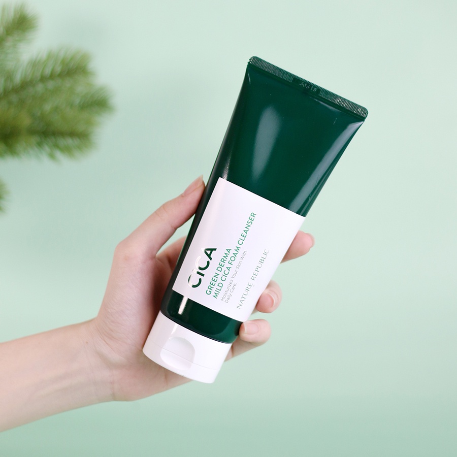 Sữa rửa mặt loại bỏ dầu thừa Nature Republic Green Derma Mild Cica Foam Cleanser 150ml