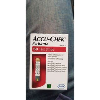hộp 50 que thử tiểu đường Accu chek Performa date tháng 3 năm 2022