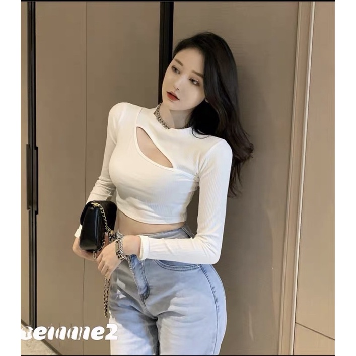 Áo hở ngực lệch tay dài