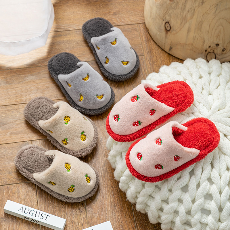 Dép Cotton Đi Trong Nhà Chống Trượt In Hình Dâu Tây Đáng Yêu Cho Bé