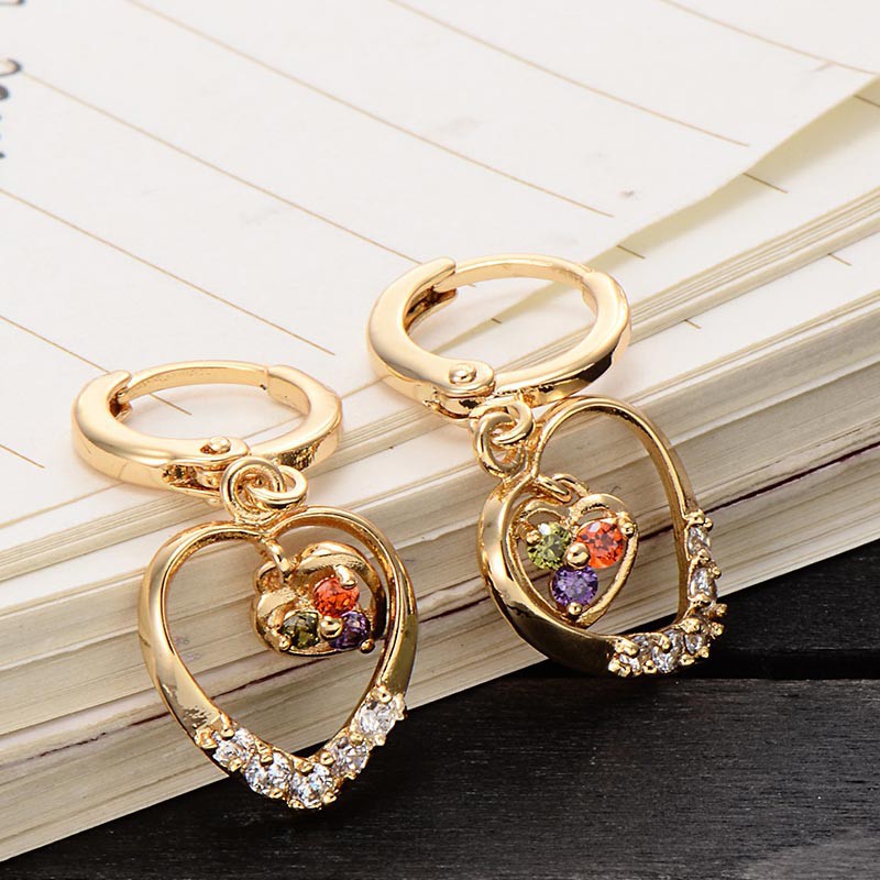 Khuyên tai hình trái tim đính đá nhiều màu sắc thời trang dành cho nữ