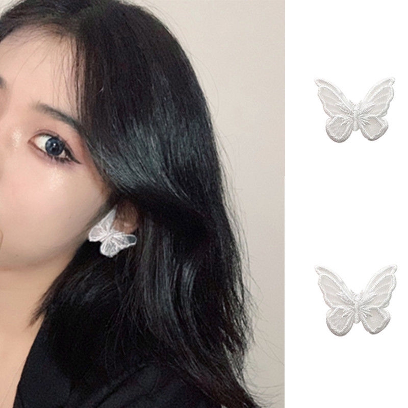 Bông Tai Hình Bướm Phong Cách Retro Xinh Xắn Cho Nữ