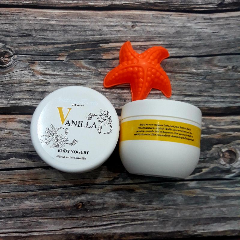 Dưỡng thể Vanilla Body Yogurt 300ml Hàng Đức