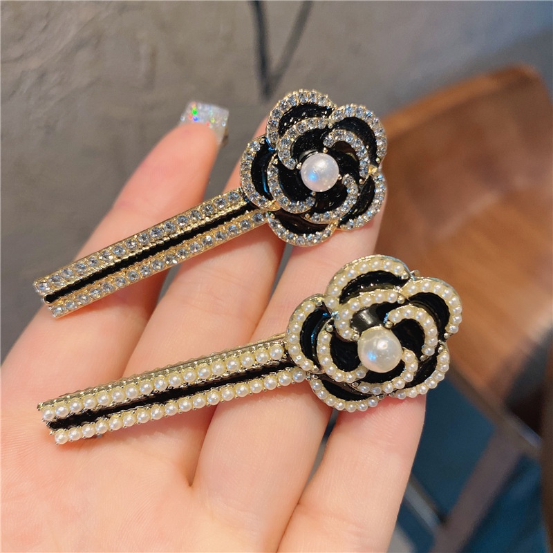 Kẹp tóc mái một bên hoa đính đá và đính ngọc xinh xắn KEP6 TOBI STORE