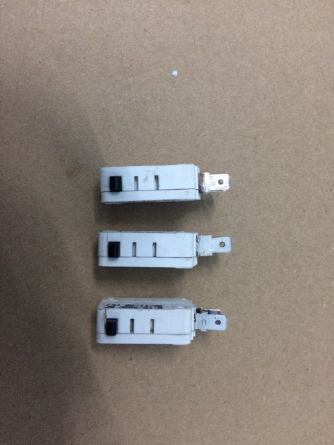 Công tắc hành trình