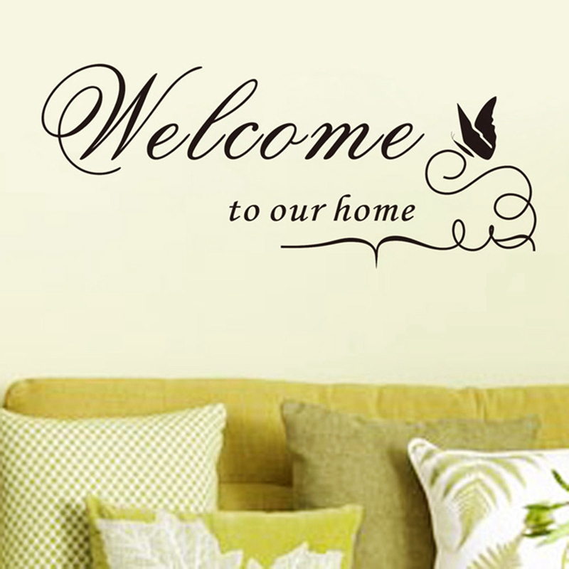 Giấy dán tường in chữ 'Welcome To Our Home' trang trí phòng khách