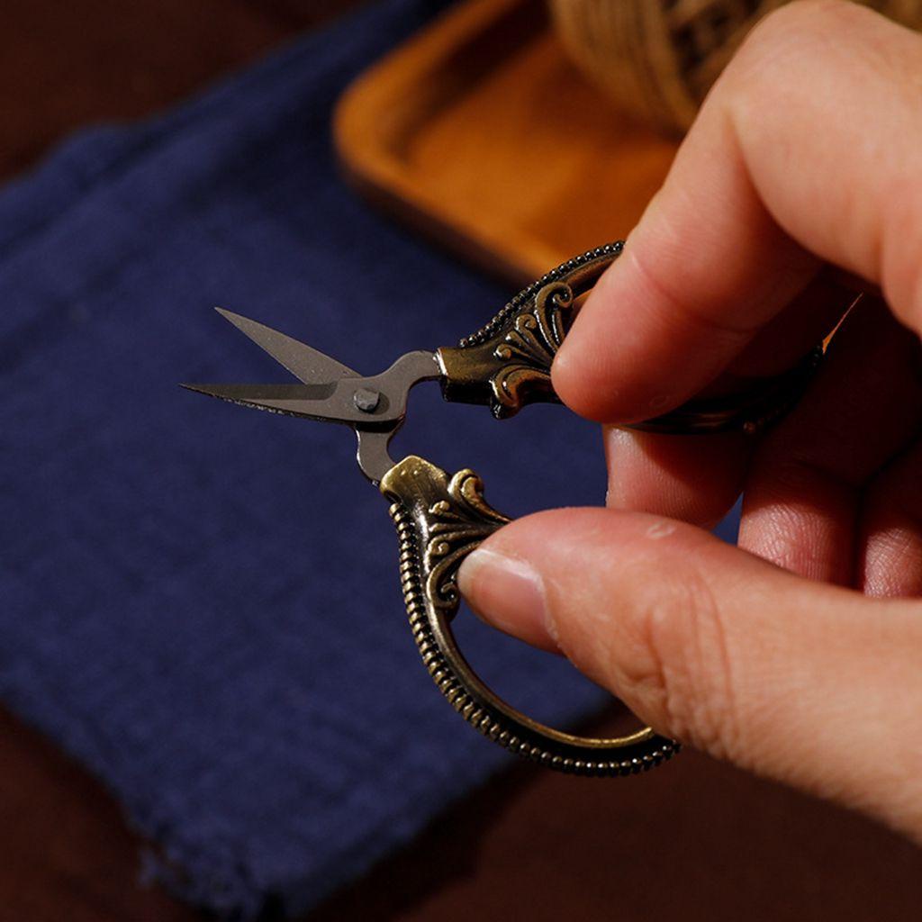 Kéo 6cm Bằng Thép Không Gỉ Màu Đồng 1 Cái Để Thêu, Làm Thủ Công