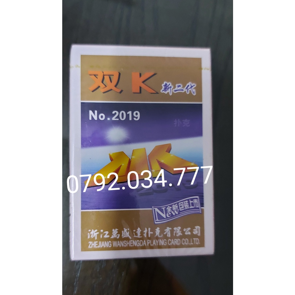 Bài kính áp tròng  vỏ trắng cứng bao đẹp