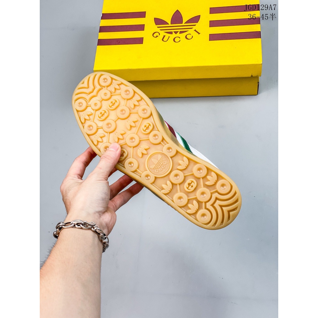 Sang Trọng Ý-Gucci vs. Giày Thể Thao Adidas Originals Gazelle "Weird" Phong Cách Retro