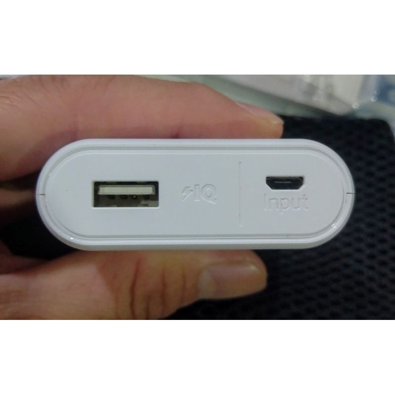 Pin sạc dự phòng ANKER IQ PowerCore 10.000mAh chính hãng. BH 18 tháng.