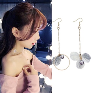Bông tai hoa rơi dài bất đối xứng siêu xinh
