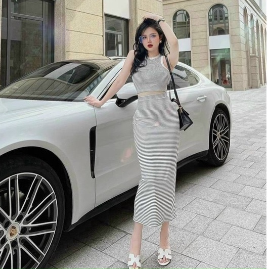 Sét bộ áo ba lỗ sọc ngang viền màu phối chân váy dài body cực xinh , chất thun gân mềm mịn mk