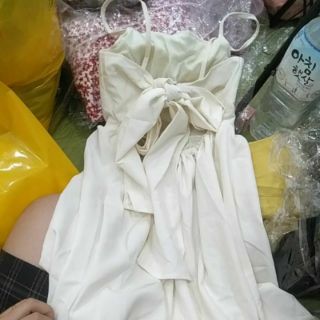 Đầm dây nơ trắng live 75