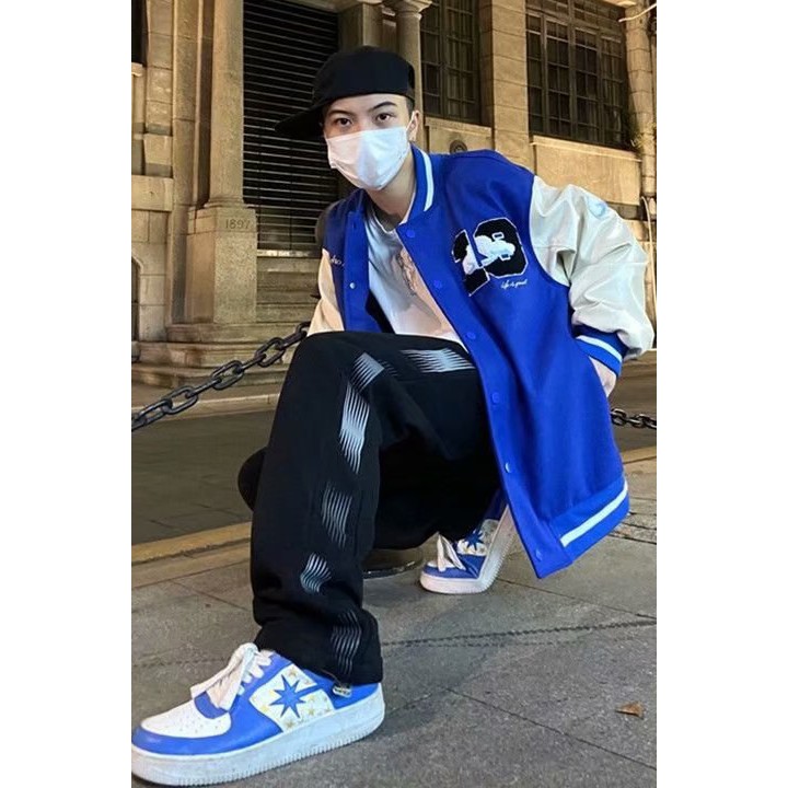 Áo khoác Varsity jacket màu xanh hot trend 2021