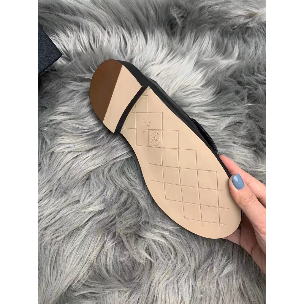 Giày Lười Nữ Da Cừu &amp; Kim Loại Màu Vàng Không Có Hộp