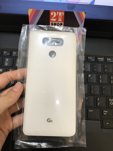 KÍNH LƯNG LG G6 ZIN CHUẨN (ĐỪNG SO SÁNH KÍNH ZIN BÊN EM VỚI KÍNH PHA MICA CHẤT LƯỢNG THẤP)