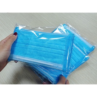 Khẩu trang y tế 4 lớp 50c. Ảnh chụp thật