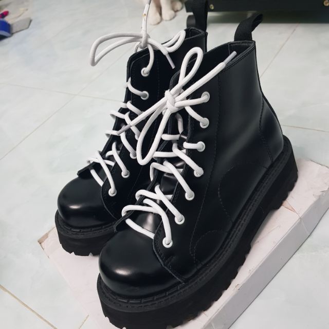 Giày boots đen size 38