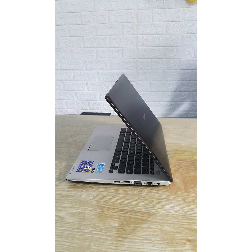 Laptop cũ Asus Vivobook S300CA - Core i3 3217, chơi game, nặng chỉ 1.76kg