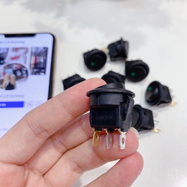 Công tắc bập bênh 3 chân có đèn led