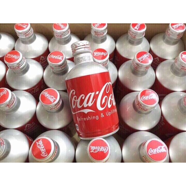 Coca Nhật 300ml nắp vặn (nội địa Nhật)