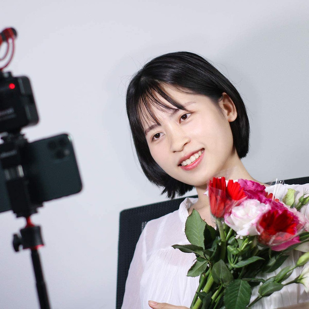 ULANZI VL49 - Đèn Led Mini Tích Hợp Pin Sạc 2000mAh  - Hàng Chính Hãng