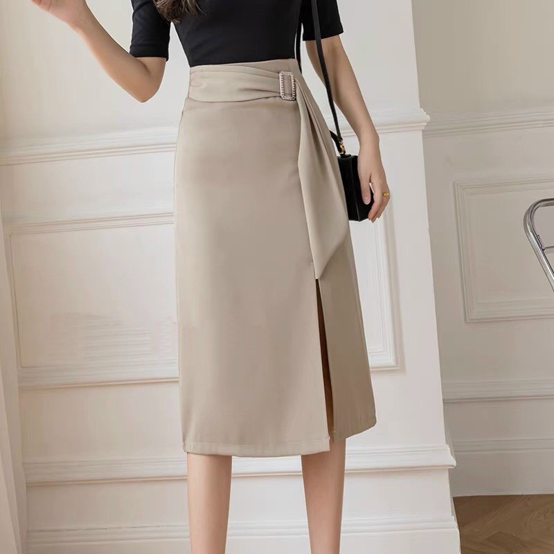 Chân váy xẻ tà trước đính nơ sang chảnh | BigBuy360 - bigbuy360.vn