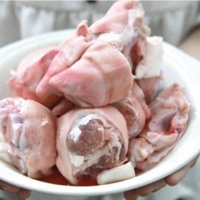 (DTFood-CHUYÊN SỈ) MÓNG GIÒ HEO CẮT SẴN 1KG  HÀNG NHẬP KHẨU RA KHAY TIỆN DỤNG