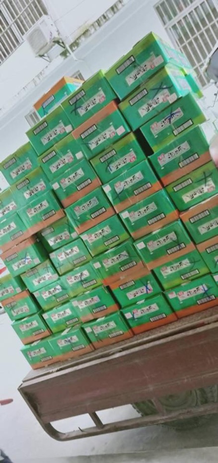 [Mã 267FMCGSALE giảm 8% đơn 500K] 1 GÓI 100GR CHÂN GÀ MUỐI CAY YUYU XANH VÀ TÍM | BigBuy360 - bigbuy360.vn