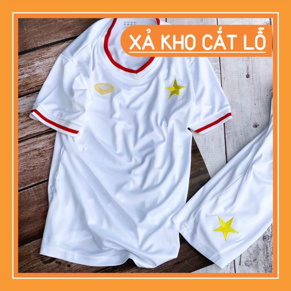 Free Ship - Bộ Quần Áo bóng đá ĐỘI TUYỂN VIỆT NAM 2022 - Hàng Thun Thái Mẫu Cổ Động
