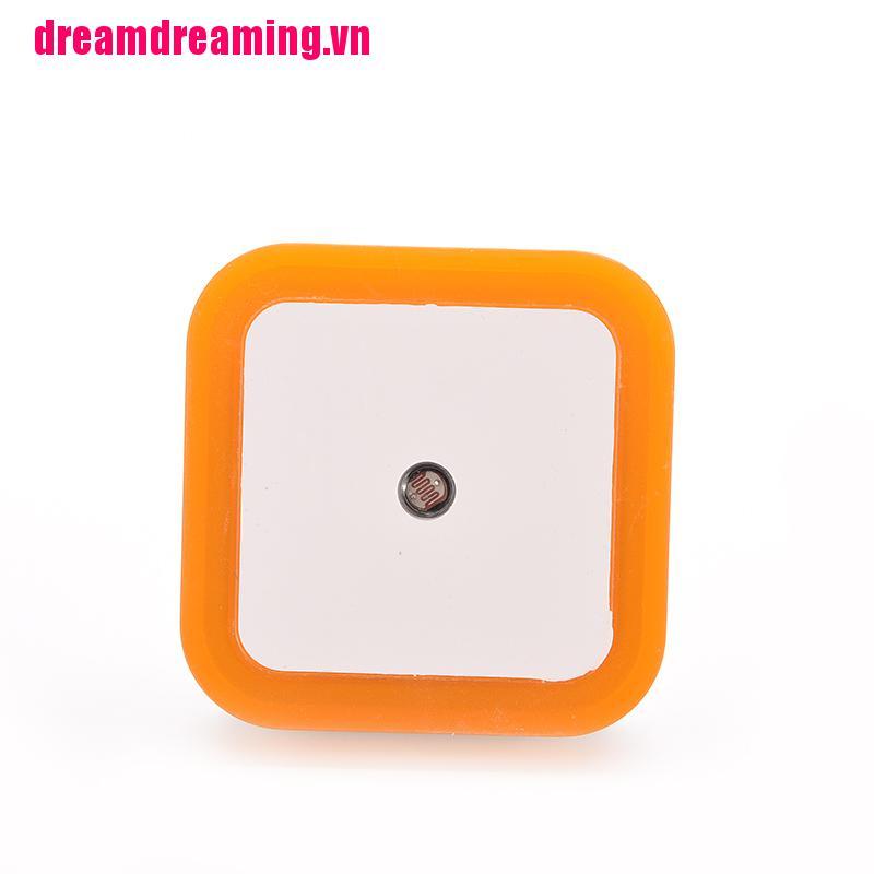 Đèn Led Cảm Biến Tự Động Phích Cắm Us