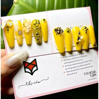 Móng up thiết kế form thang dài tone vàng tươi