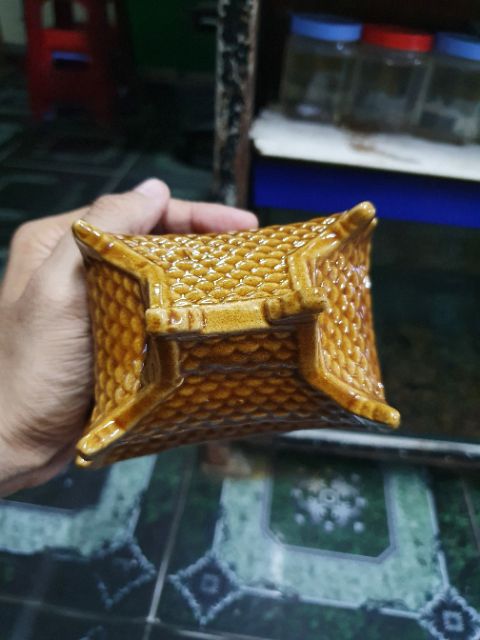 CHÙA TRANG TRÍ HỒ CÁ NON BỘ 10x7x12cm