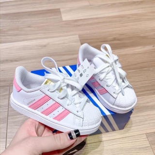 Giày adidas auth