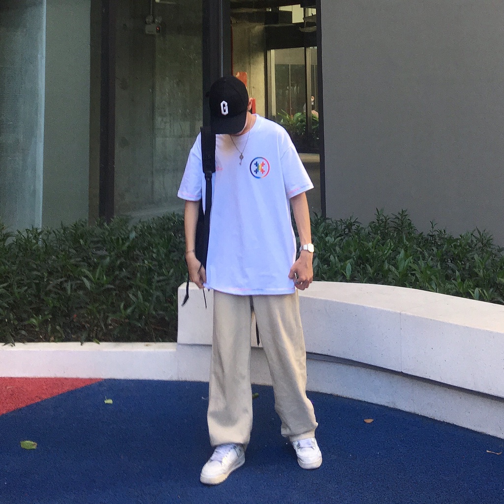 Aó thun Trắng Collectors &quot;Free To Love&quot;