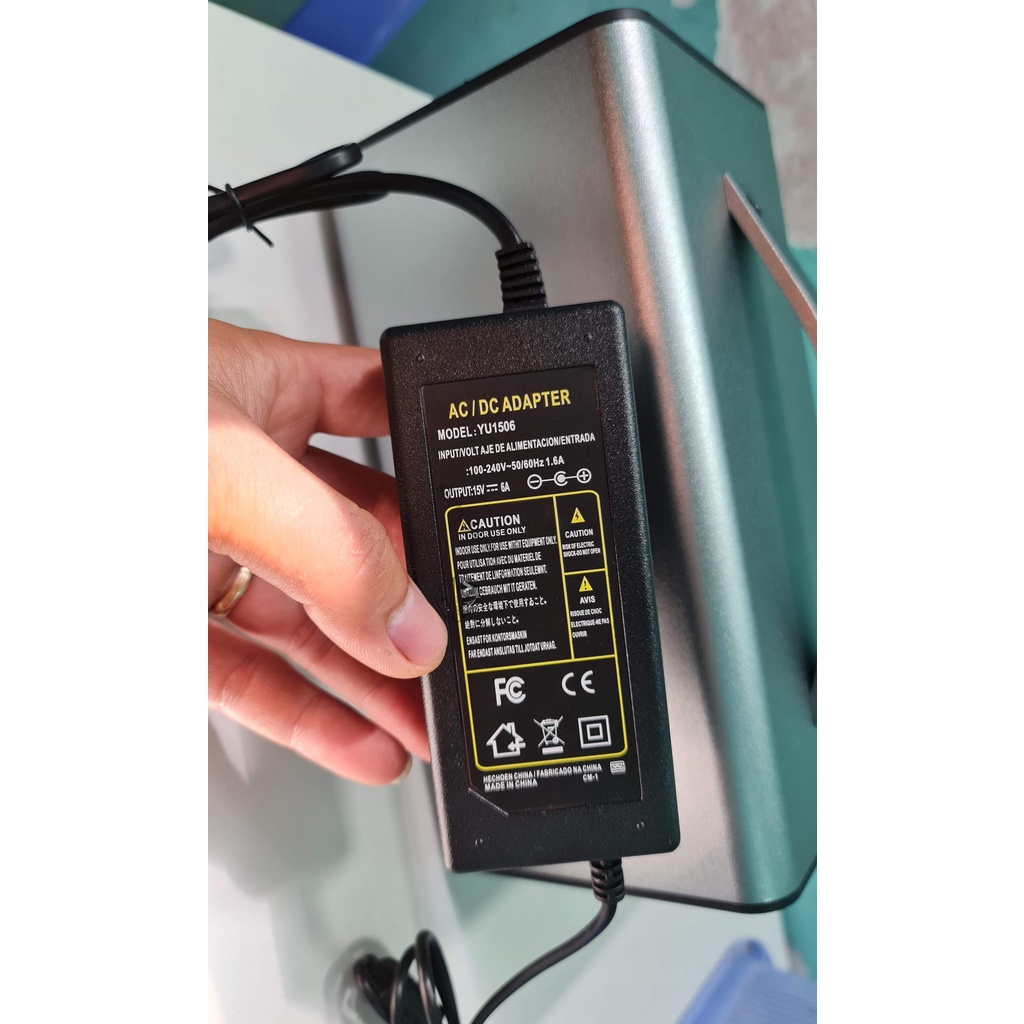 Trạm sạc, Pin sạc dự phòng 90000mAh Công suất 300W tích hợp inveter