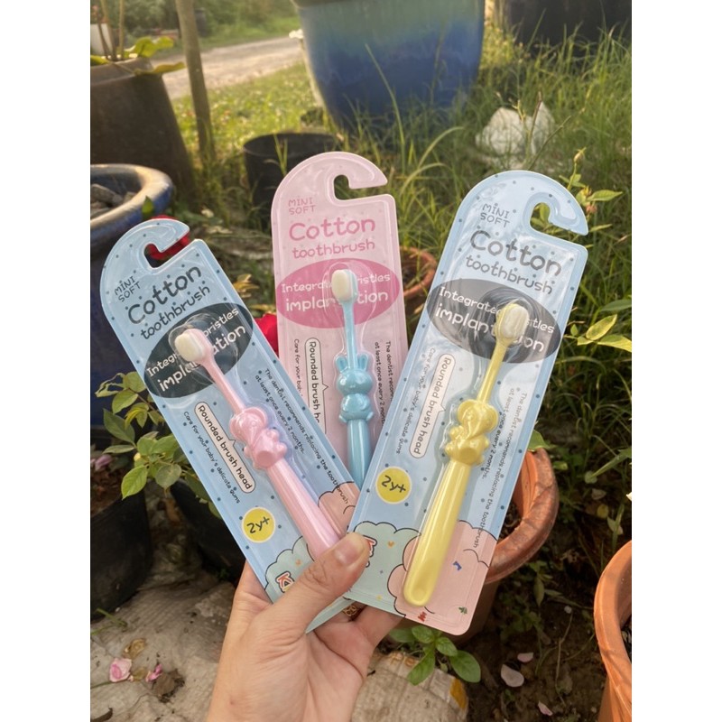 Bàn chải đánh răng lông tơ siêu mền mịn dành cho bé