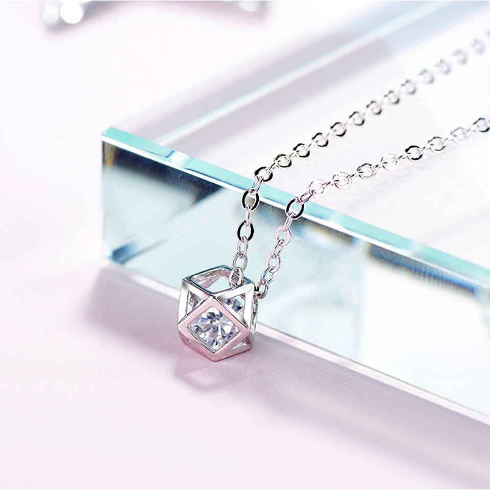 Dây chuyền mặt hình vuông Mua Tất (muatatshop)