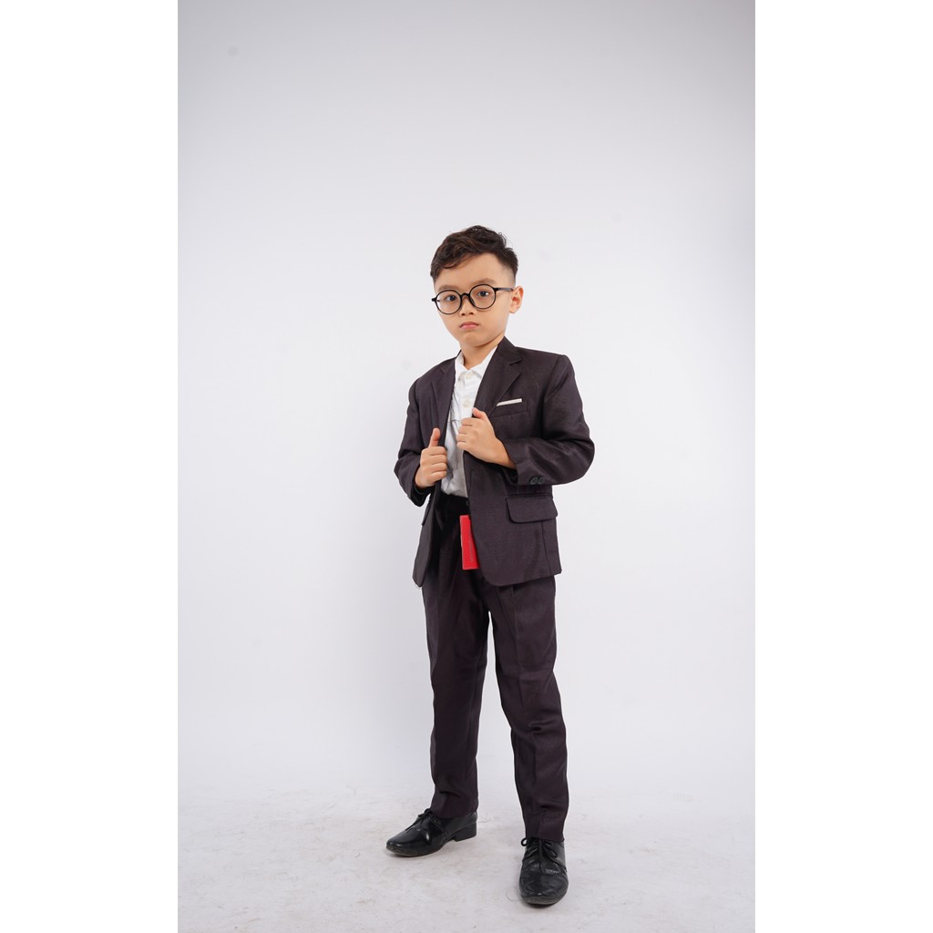 bộ vest bé trai màu nâu đen