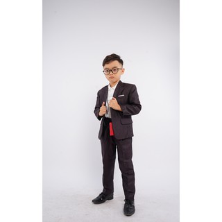 bộ vest bé trai màu nâu đen