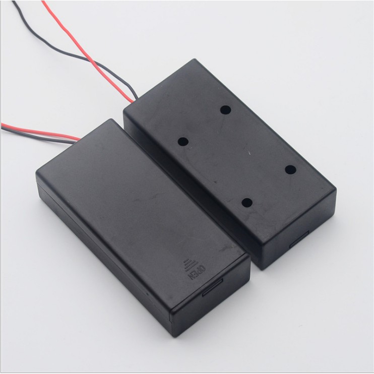 Hộp ghép 2 pin 18650 mắc nối tiếp có công tắc nguồn và dây nguồn ra