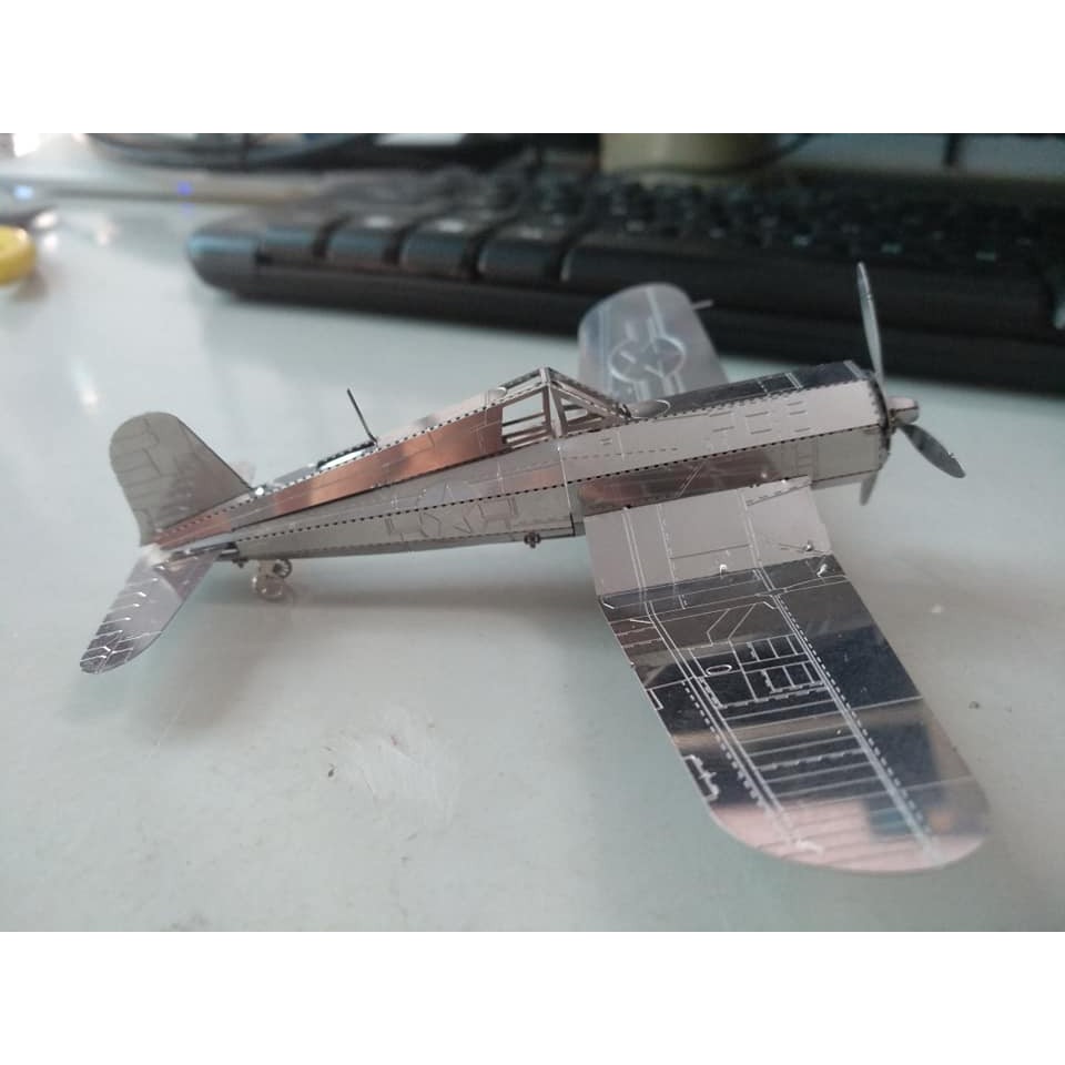 Mô Hình Lắp Ghép 3D Kim Loại Tự Ráp Máy Bay Chiến Đấu Chance Vought F4U Corsair - Chưa Lắp