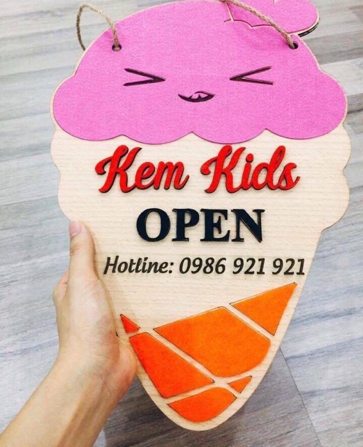 Bảng gỗ thương hiệu - đạo cụ chụp ảnh onl | BigBuy360 - bigbuy360.vn