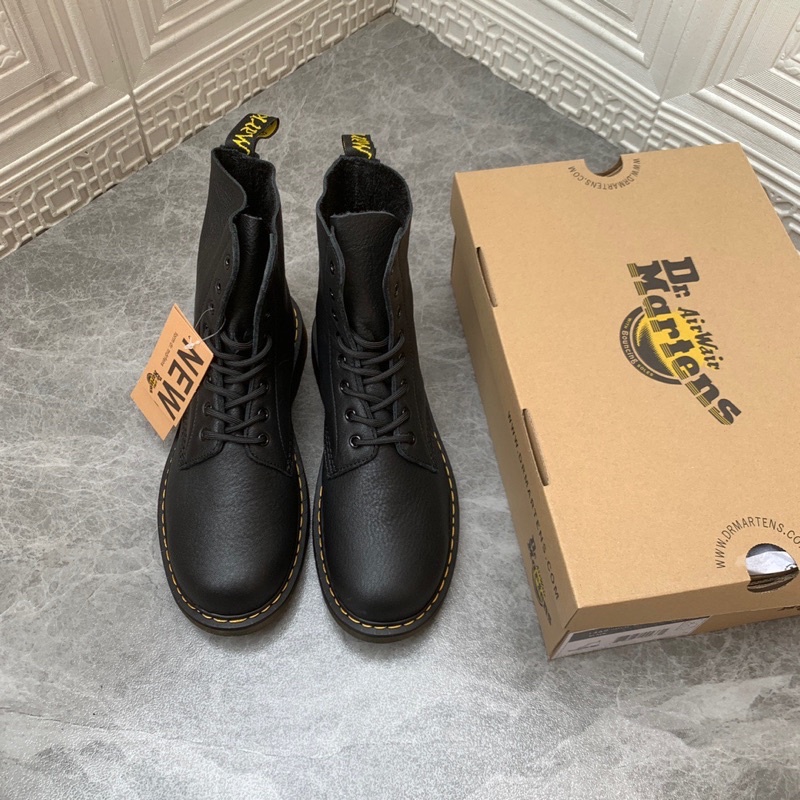 Giày da cổ cao cho nam và nữ thương hiệu Dr. Martens chất liệu da thật thiết kế phong cách cổ điển